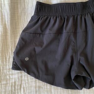 Lululemon Reversible Black & Pattern Shorts 4” size 6